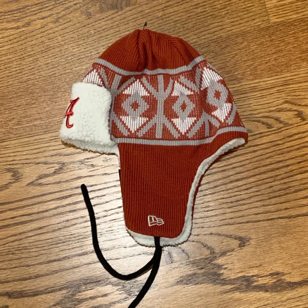 Alabama Crimson Tide New Era NCAA Scarlet & White Winter Trapper Knit Hat OSFM